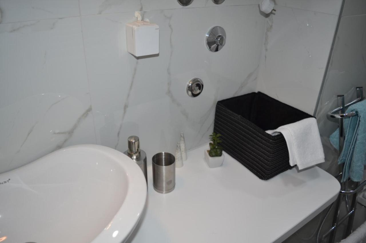 Apartman Dejna SJJ Eksteriør billede